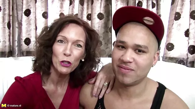 foder na vídeo pornô comendo a novinha cozinha e creampie