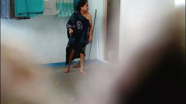 Caçador Checo 546 - sexy twink começa sua primeira experiência anal depois de video de sexo anal brasileiro ser seduzido por uma pilha de dinheiro