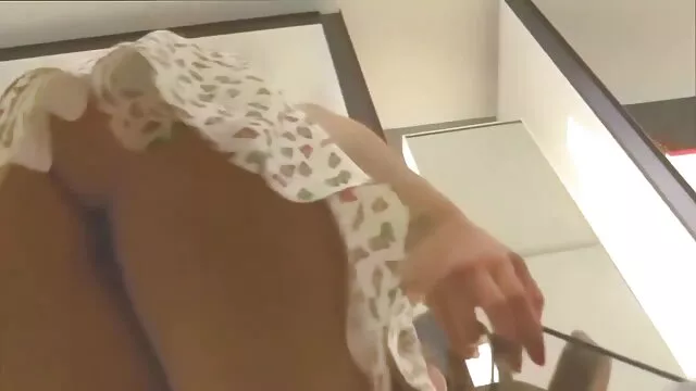 Courtney cums com x videos porno grátis um vibrador enquanto assistia a este desempenho sexual Courtney.