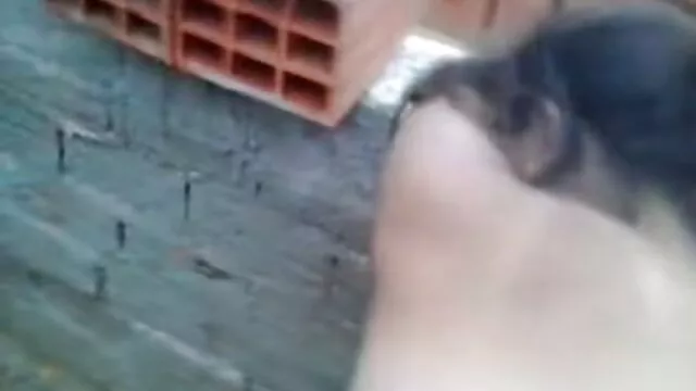 Um vídeo pornô de velho broche fantástico e uma fisga facial.