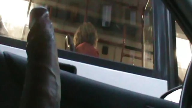 O arco vídeo pornô mexicano ajuda a apontar com precisão e atingir o olho castanho