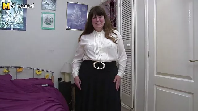 A mulher Sexy tem uma porno com mulheres lindas pila dura