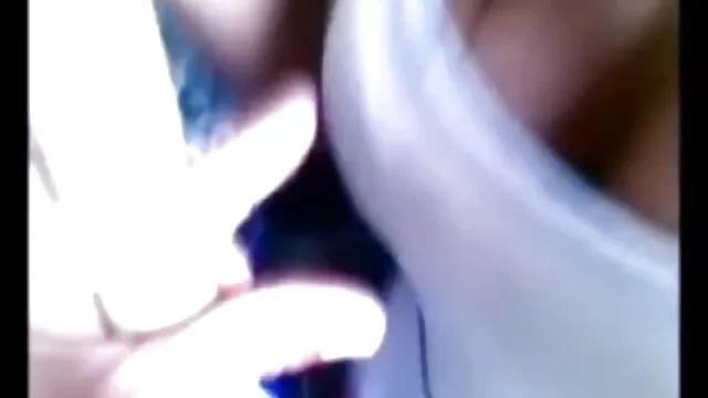 A recruta Vixen Victoria Pure filme pornô chinês é esmagada por quatro grandes galos negros.