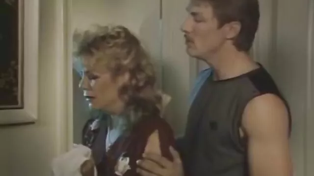 Rata molhada fodida por um grande filme pornô de mãe e filho nó)