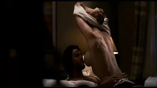 Adolescente muito sexy de 19 anos quero ver filme pornô de mulher tem sexo violento com um agente na audição do modelo POV.