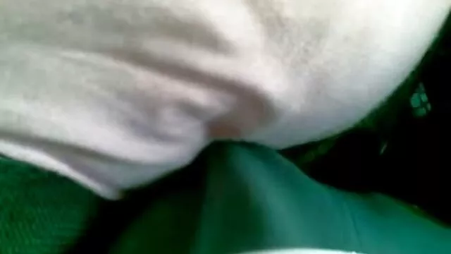 A grande vídeo pornô na piscina e bela cara Cubana fode uma pila dura e vem-se!