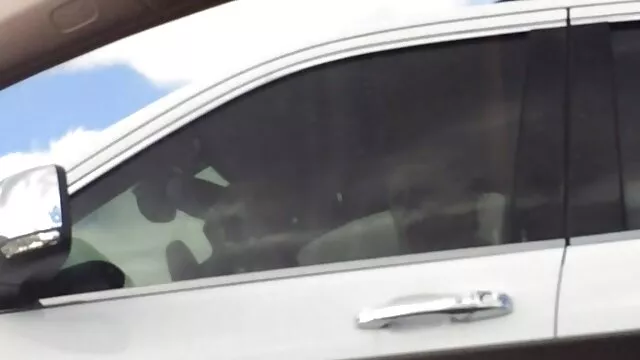Linda Lilien com filme pornô mulher com mulher rusex.vip suga e engole
