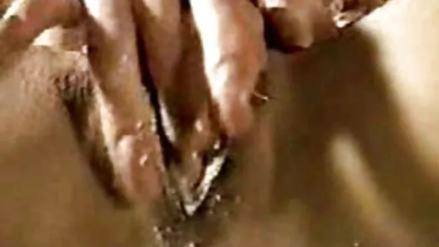 Ratas intermitentes e Exercício Ao ar livre no campo desportivo quero assistir vídeos pornô público